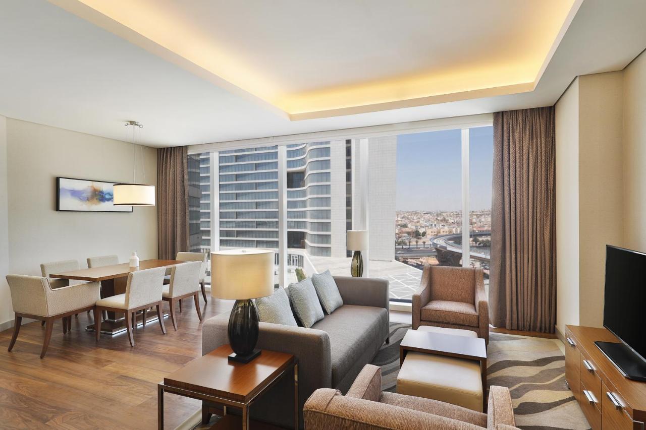 Hilton Riyadh Hotel & Residences Exterior foto